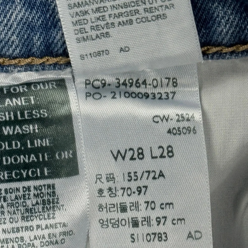 Levi's Premium Wedgie Straight Leg Jeans 28x27 In Middle Man Wash